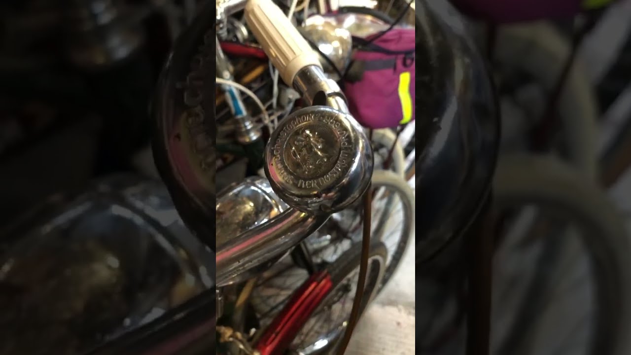 A lovely period St Christopher bicycle bell on the vintage Raleigh Boulevard YouTube