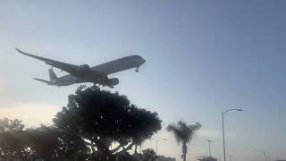 今朝のLos Angeles国際空港　Qatar. QR741. Airbus A350-1041