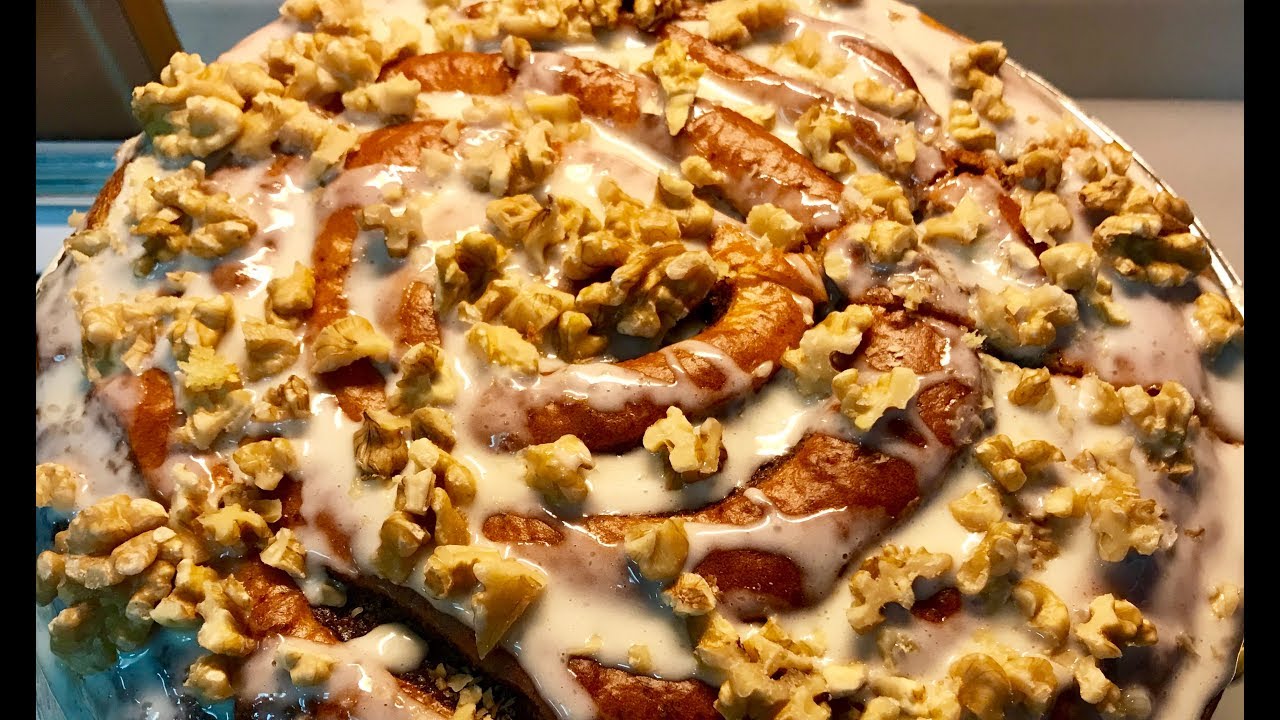 Cinnamon Roll Cake