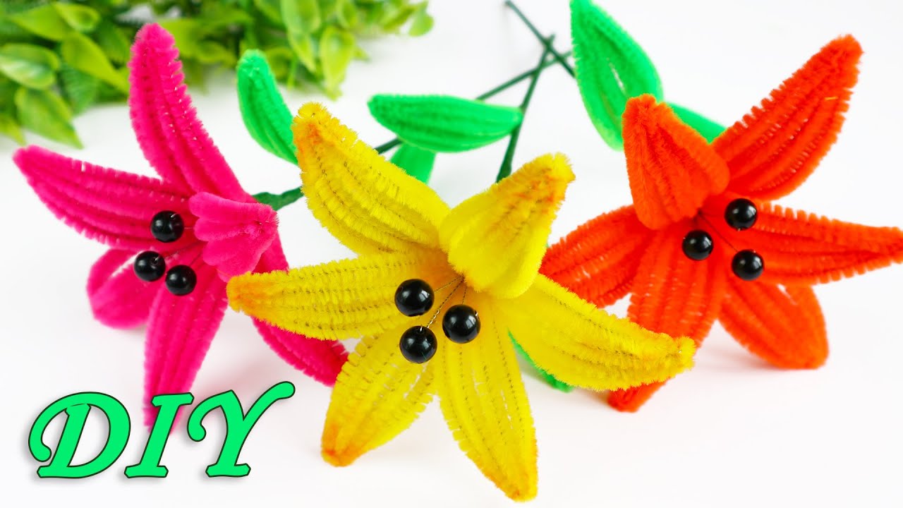 YOOTOM 380PCS DIY Crafts Pipe Cleaner Flower Kits for Lily Bouquets Making,  Artificial Chenille Stems Yellow Lily Creation, DIY 12 Lilies for Party