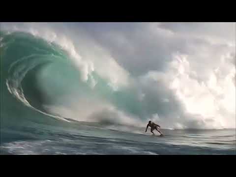 This El Niño Season Created MONSTER Waves at Jaws (2004 Footage)
