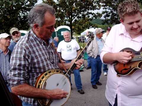 Townsend TN, Bluegrass Jam #1 5-2-09