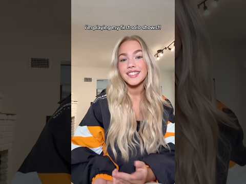 WHO AM I SEEING THERE EEEEEEE