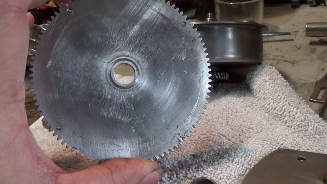 A look at the  Columbia 109's Garrard motor