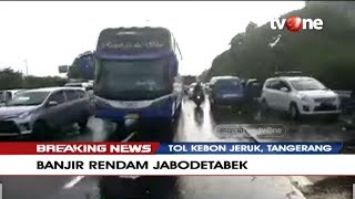 Download lagu Banjir Jabodetabek Akibatkan Tol Kebon Jeruk Macet Parah