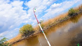 ПО ДИКИМ МЕСТАМ ЗА ТРОФЕЙНЫМ КАРАСЁМ! РЫБАЛКА НА ПРУЖИНЫ И МИНИ-БОЙЛЫ! Ловля карася на донки.