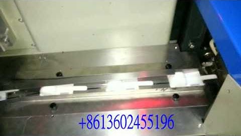 Horizontal pillow spoon and card packing machine with card auto feeder device