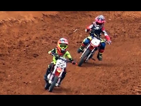 Jogos de Moto para Crianças - Corrida de Motos - Vídeo para crianças 