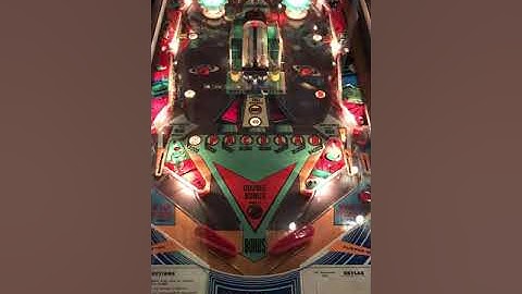 SkyLab Pinball Machine Review & Gameplay - 7.5