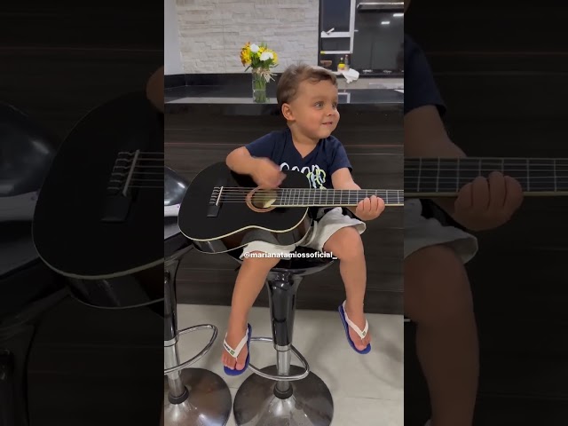 Quem quer ter um filho assim? MELIM Ouvi Dizer Violão e Voz class=