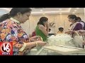 People Throng To Gold Shops Ahead Of Akshaya Thrithiya Festival : Hyderabad