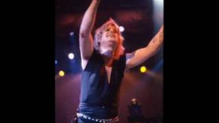 Download Lagu Ozzy Osbourne - Shot In The Dark (live 1986) Donington MP3