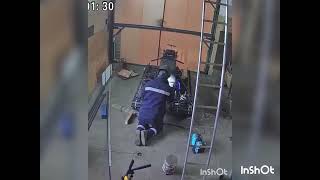 Гусеничный вездеход.