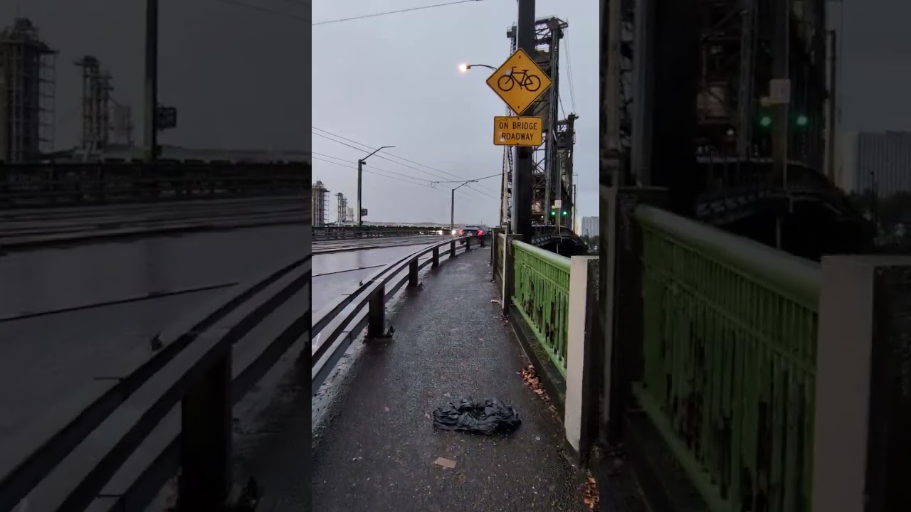 Portland Oregon Steel Bridge walk on a rainy weekend afternoon