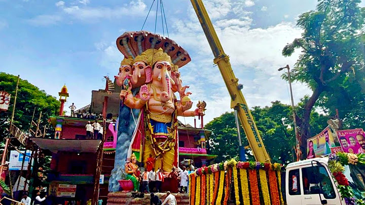 Khairatabad Ganesh 2022 | Khairatabad Ganesh lifting to the Tuskar | Khairatabad Ganesh Nimajjanam