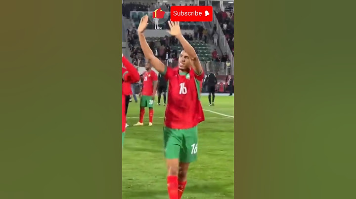 لقطة مؤثرة لحظة اعتذار اللاعب حركاس من جمهور وجدة في نهاية مباراة المغرب وليسوتو #المنتخب_المغربي