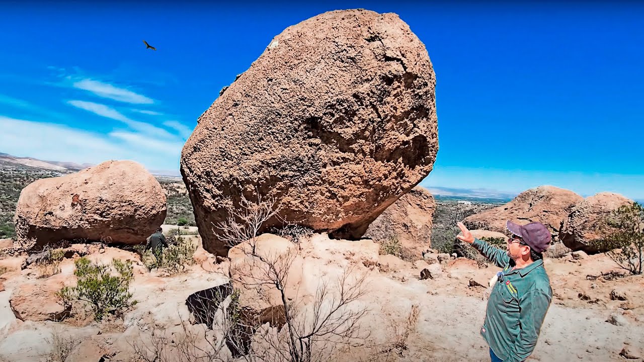 El valle de LAS PRIEDRAS GIGANTES donde vivieron LOS GORRA PRIETA