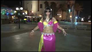 الراقصة الخليجية خلود على الطبلة وترقص شرقي