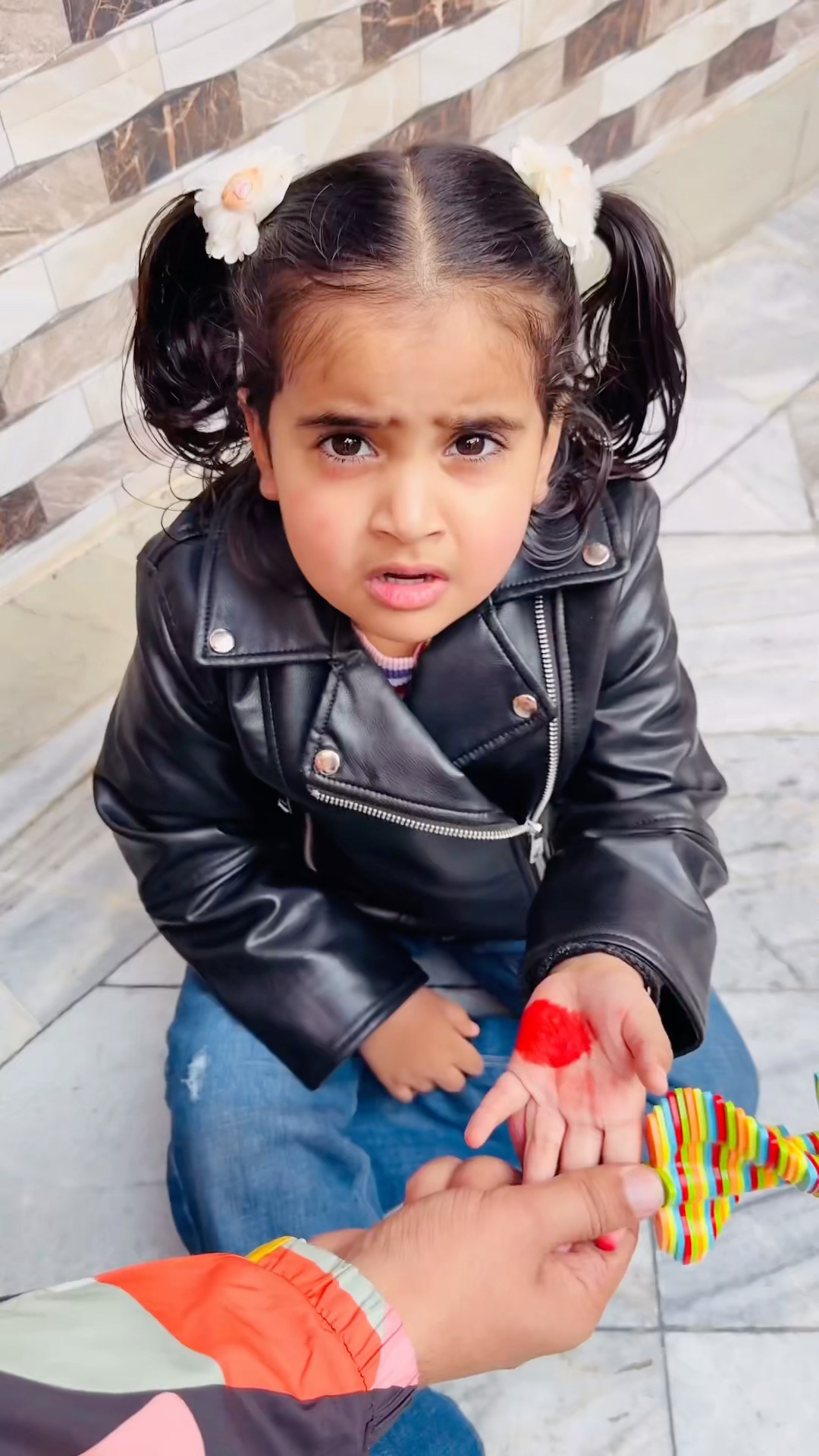 Anaya Ko Bewajah Saja Dilwa Di Papa Ne ?