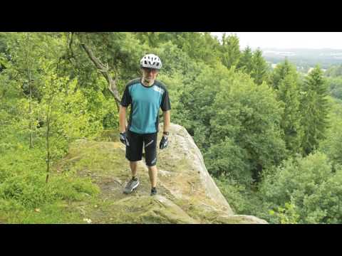 Baggy shorts for mountainbikers: BBB & Alpinestars