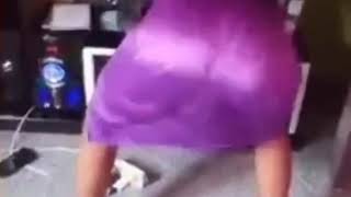 Muslim hijabi African girl twerking without pant(massive ass)