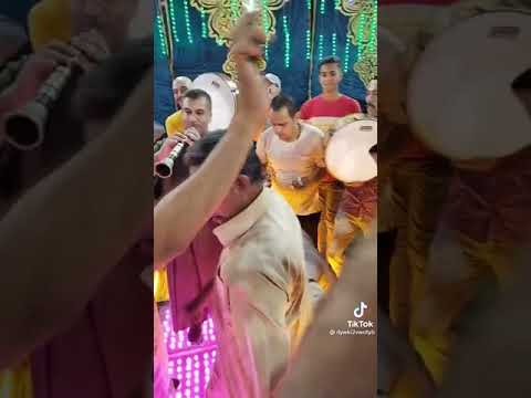 ادخل اتفرج على رقصه الحاج سيد مع الريس جمال حمزة