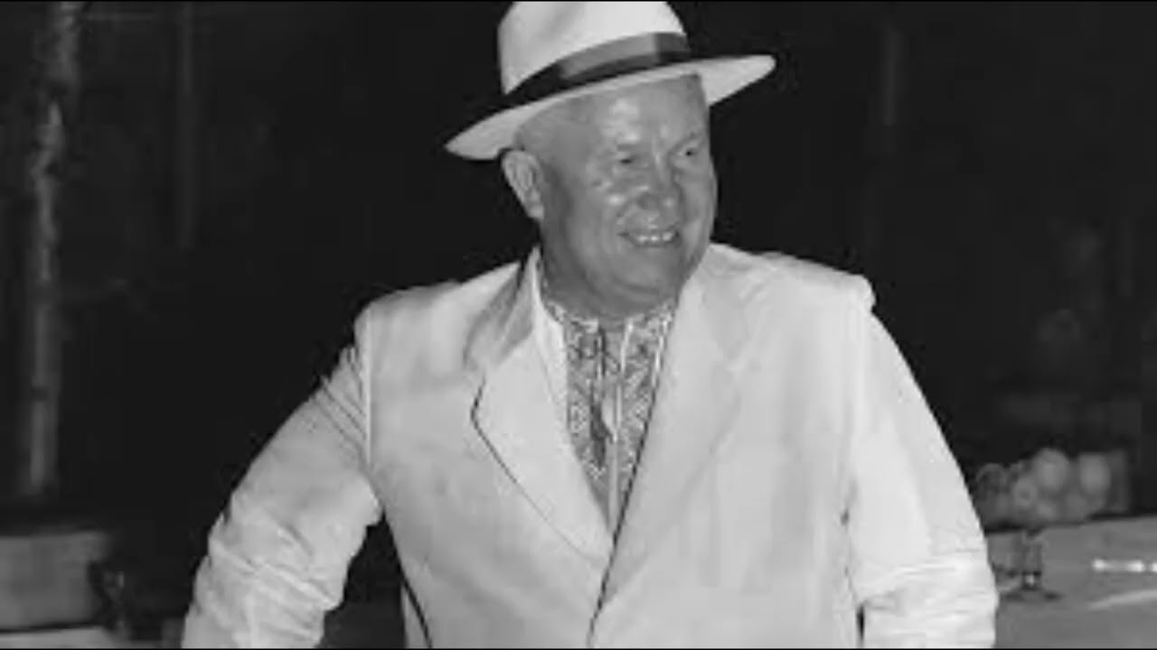 70 лет назад   На закрытом заседании XX съезда КПСС Хрущев выступил с обвинениями против Сталина