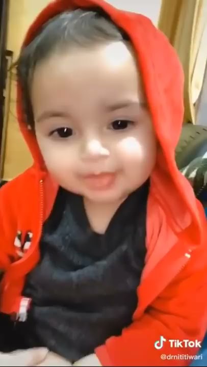 cute baby say papa