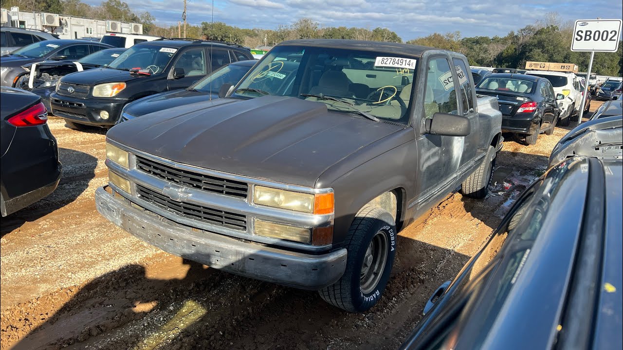 Square Body Chevy With MODS + Ford Escape & More 