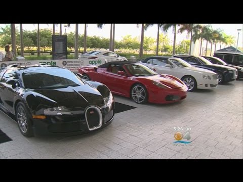 Video: Exotické auto kolekce chycené z Miami drogy Kingpin