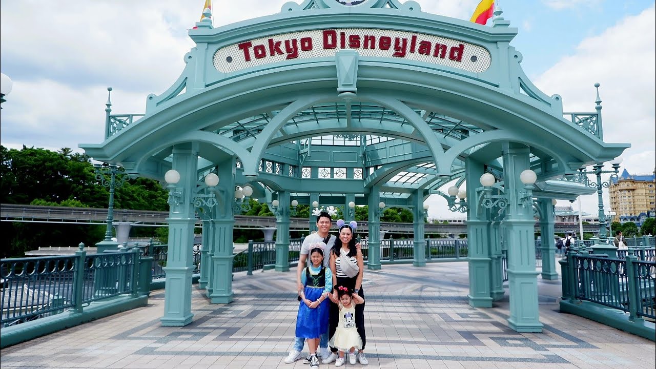 Tokyo Disneyland 🇯🇵 #travel #family #japan #tokyo #disneyland #disney 