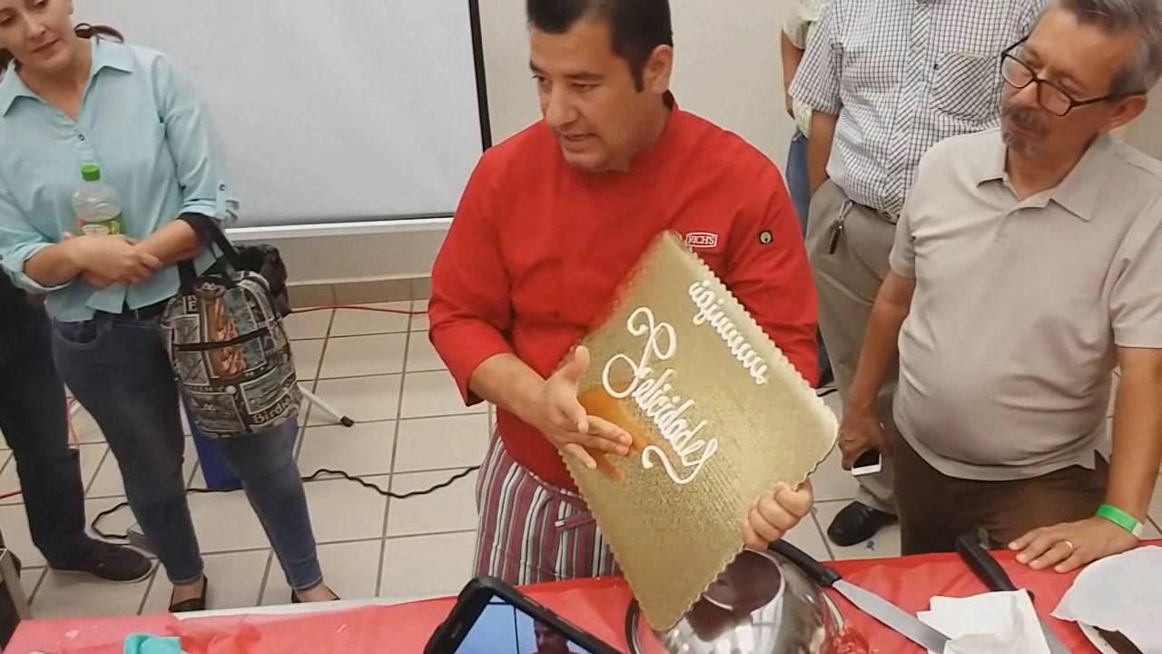 TECNICA DE ESCRITURA EN PASTELES