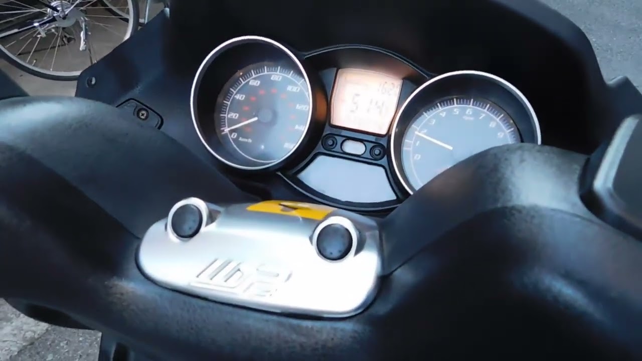 ピアジオ Mp3 250 Zapm ステップ 右 お値打ち価格で 250