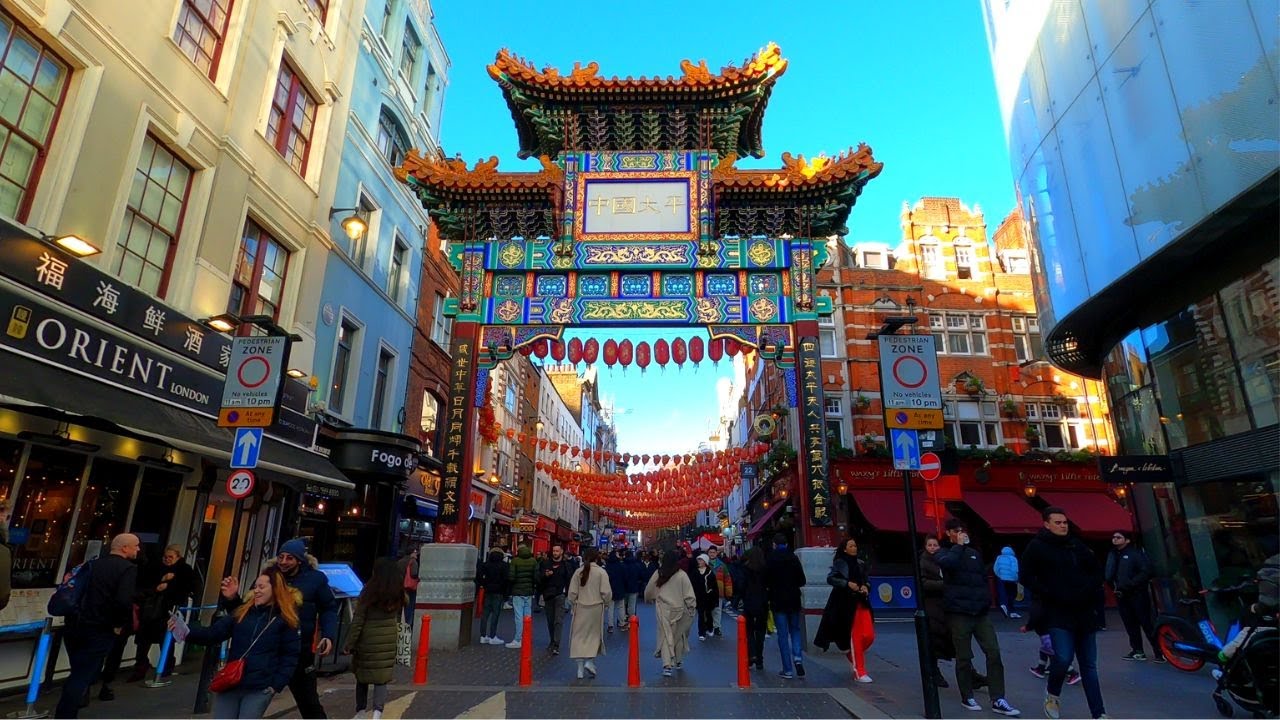 Walk on a Christmas day in Covent Garden & Chinatown, London Walking tour 4K YouTube