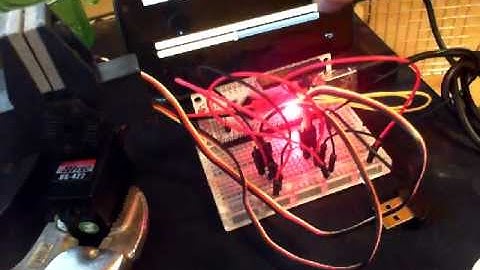 Android + IOIO + Dual Servo Robotic Gripper