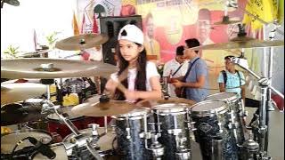 Sekelas Menteri Saja Terpukau, Begini Aksi Drummer Cilik cantik asal Bengkulu ini