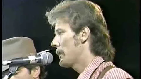 Tony Rice, Jimmy Gaudreau, Vassar Clements, Wyatt Rice "Never Meant To Be" Berkshire, 1985.