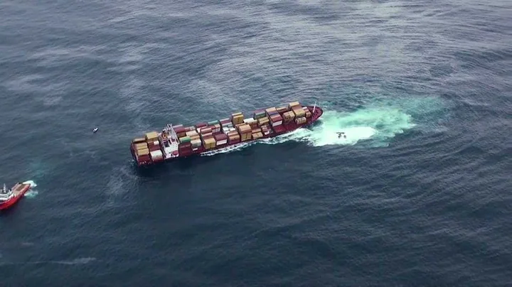 Footage of the Rena oil spill in New Zealand