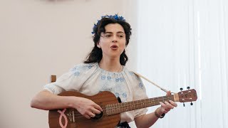 У Дзень роднай мовы - беларуская народная песня "Вёска" у маім выкананні