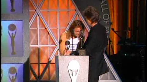 Paul McCartney accepts award at the 1999 Rock & Roll Hall of Fame Induction Ceremony