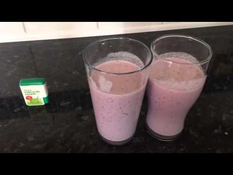 home-made-blueberry-kefir-smoothie