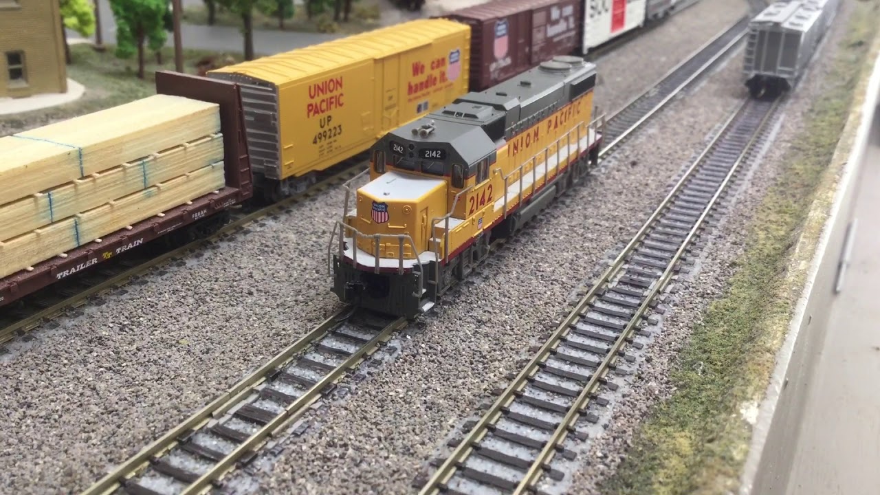 N scale Lifelike GP38-2 with ESU Loksound select 73100 decoder installed