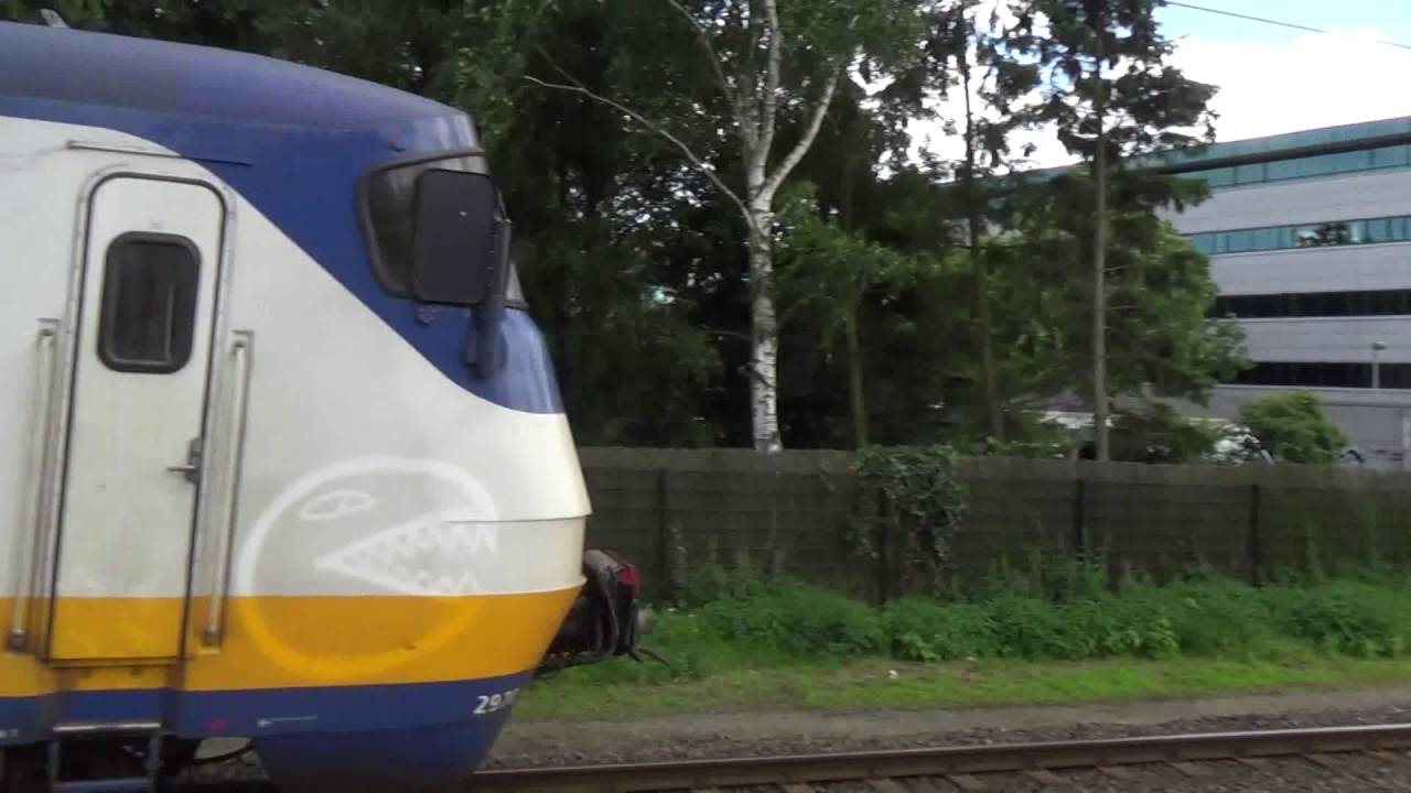 Treinen in station Amersfoort Schothorst