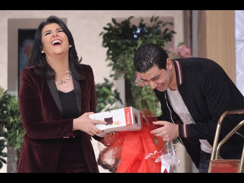 معكم منى الشاذلي جايبهالك على عربية بليلة أهو هدية ومفاجأة محمد أنور لمنى الشاذلي في عيد الأم