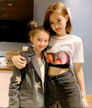 Bak pinang di belah dua, potret #jennyblackpink dan #ellagross #shorts