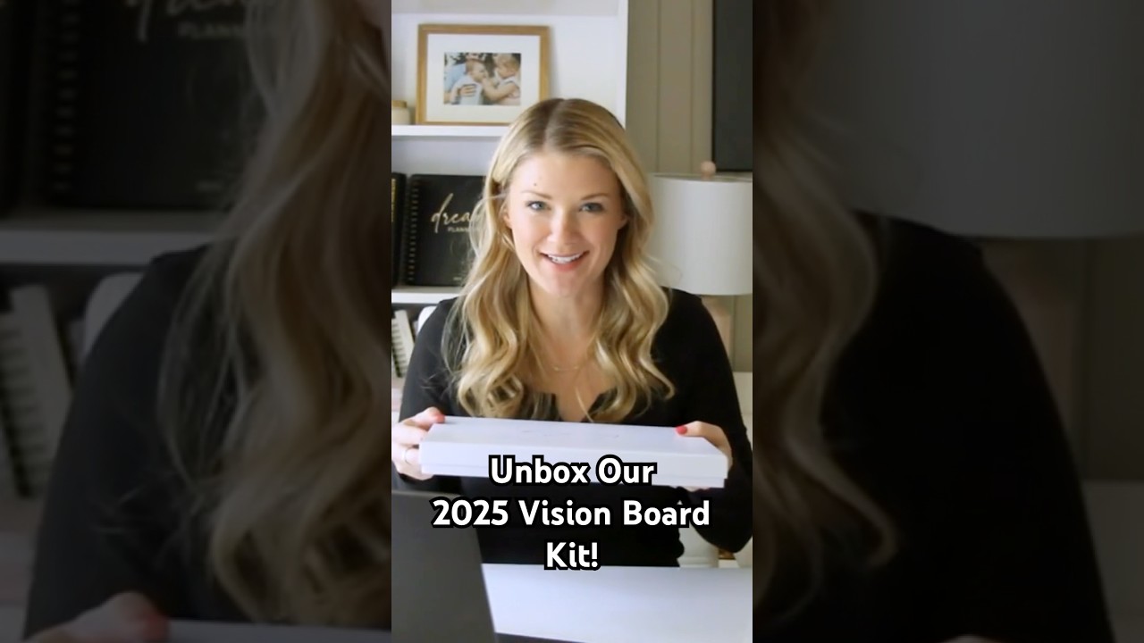Unbox our NEW 2025 Vision Board kit!