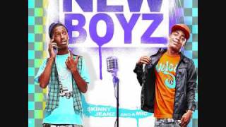 Watch New Boyz Turnt video