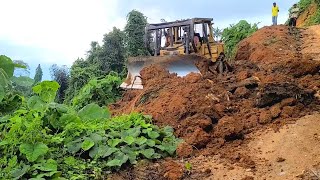 Perfectly Strong CAT D6R XL Dozer Leveling Ground For Plantation Road Construction