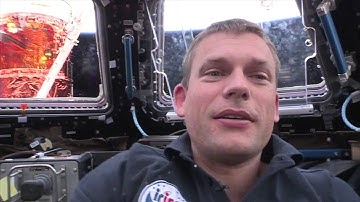 Astronaut Gives a "Cubesat Tour" of the Space Station | Video