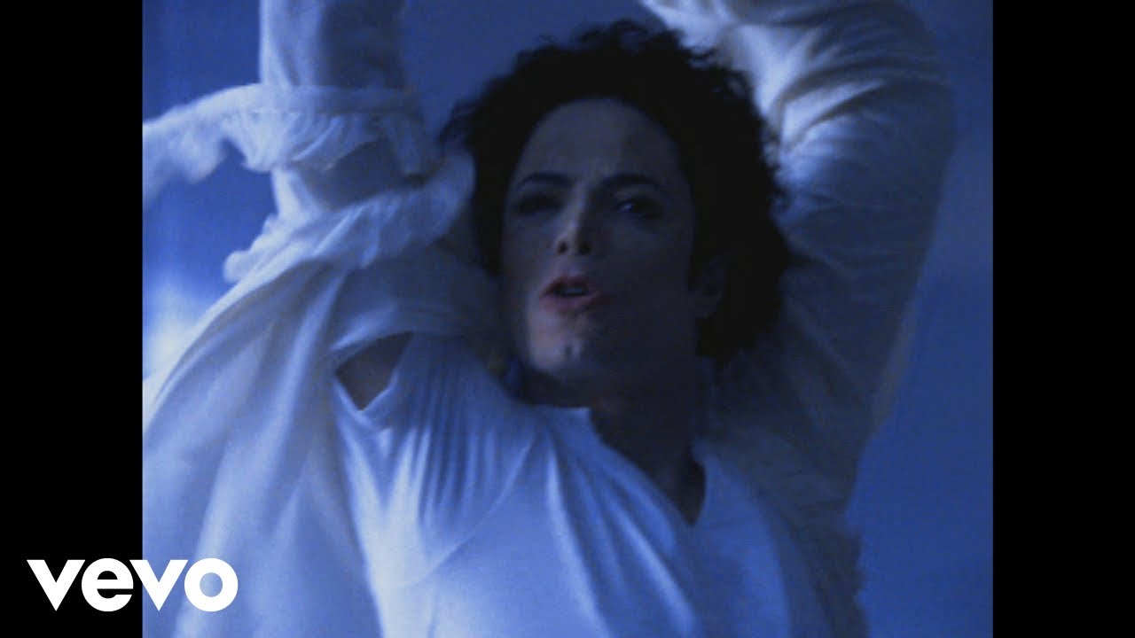 ⁣Michael Jackson - Ghosts (Official Video)